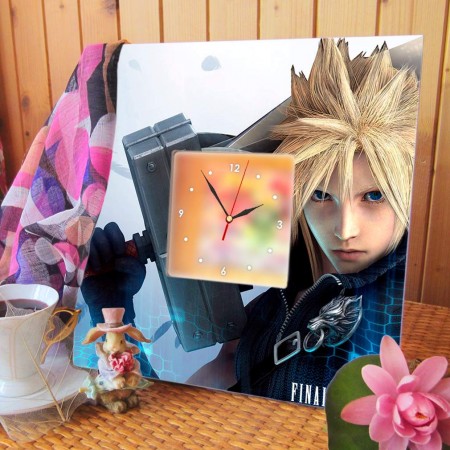 Часы в подарок Final Fantasy